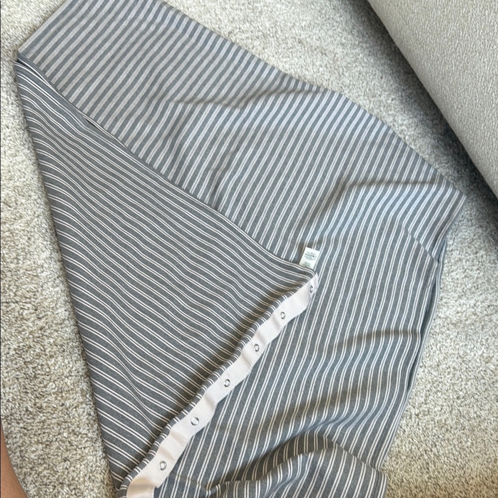 Gray and White Striped lulu lemon scarf